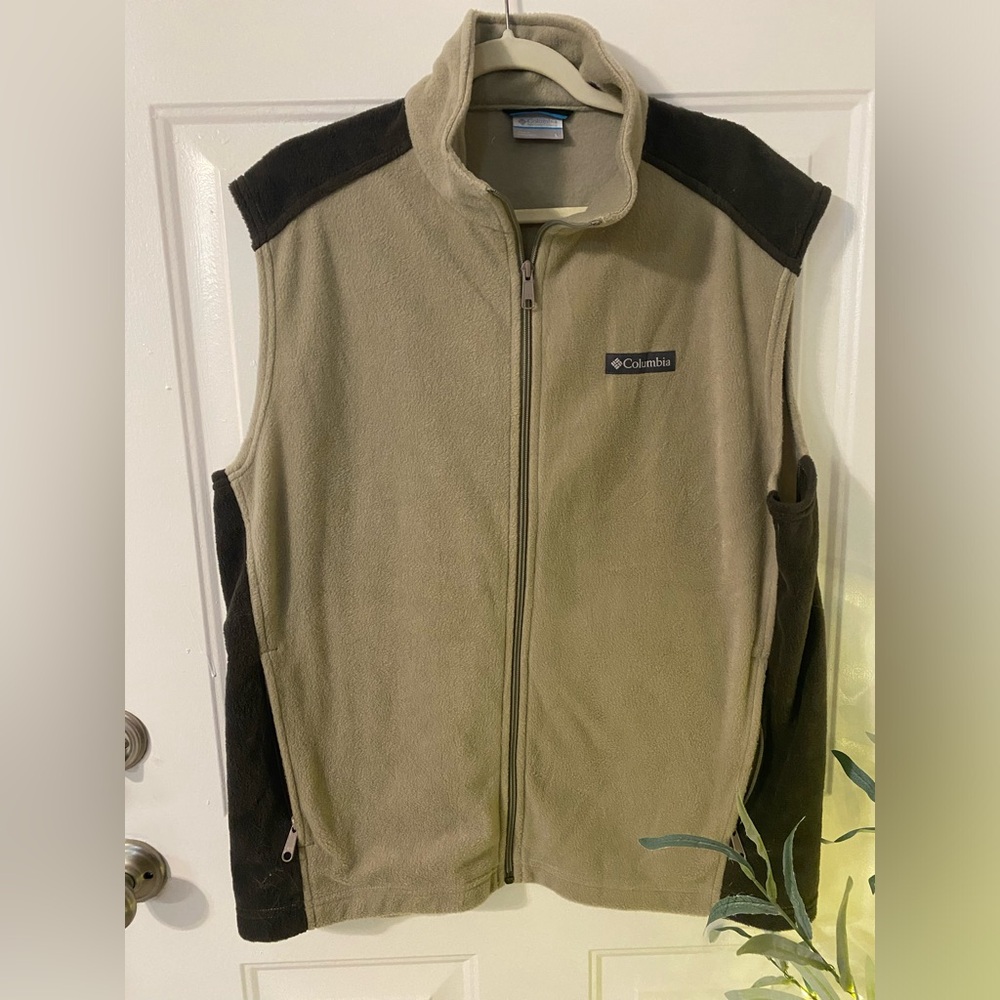 Men’s Columbia Fleece Steens Mountain Brown Vest Size Large‎